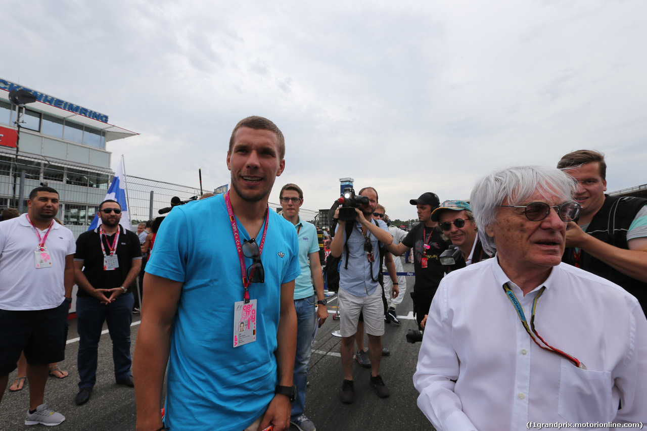 GP GERMANIA, 20.07.2014- Lukas Podolski (GER) Football Player e Bernie Ecclestone (GBR), President e CEO of Formula One Management