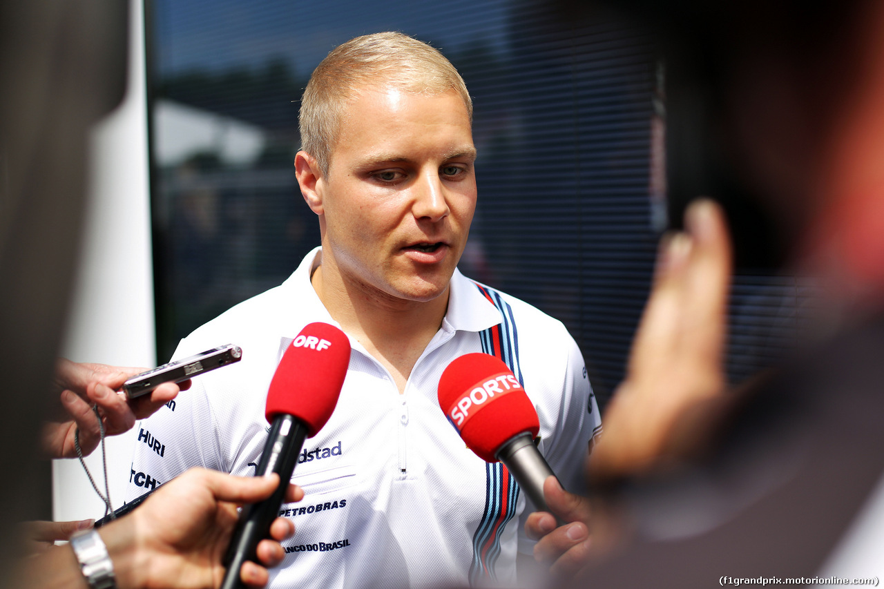 GP GERMANIA, Valtteri Bottas (FIN) Williams with the media.
17.07.2014. Formula 1 World Championship, Rd 10, German Grand Prix, Hockenheim, Germany, Preparation Day.
