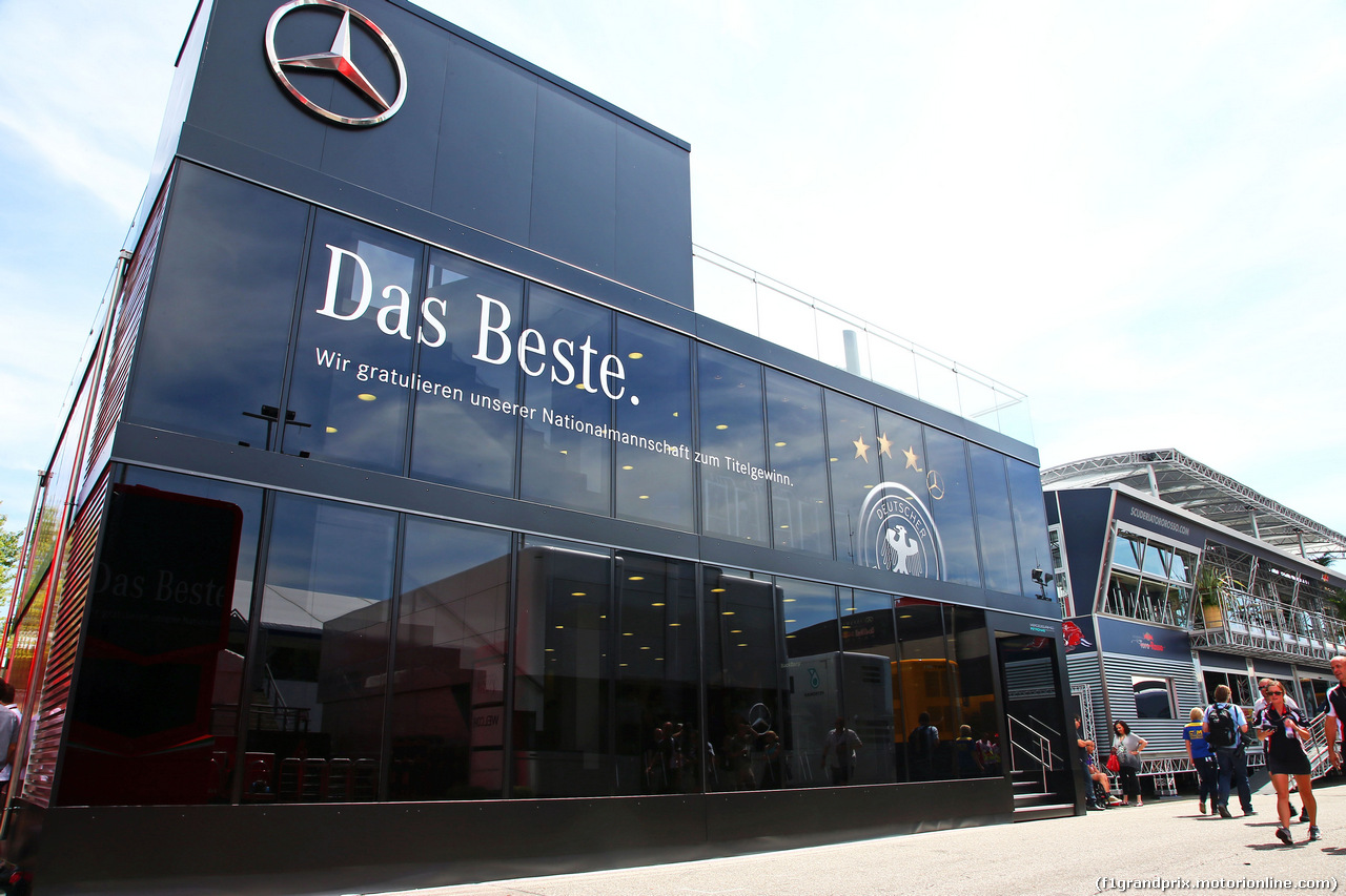 GP GERMANIA, The Mercedes AMG F1 motorhome celebrates the German football team winning the 2014 FIFA World Cup.
17.07.2014. Formula 1 World Championship, Rd 10, German Grand Prix, Hockenheim, Germany, Preparation Day.