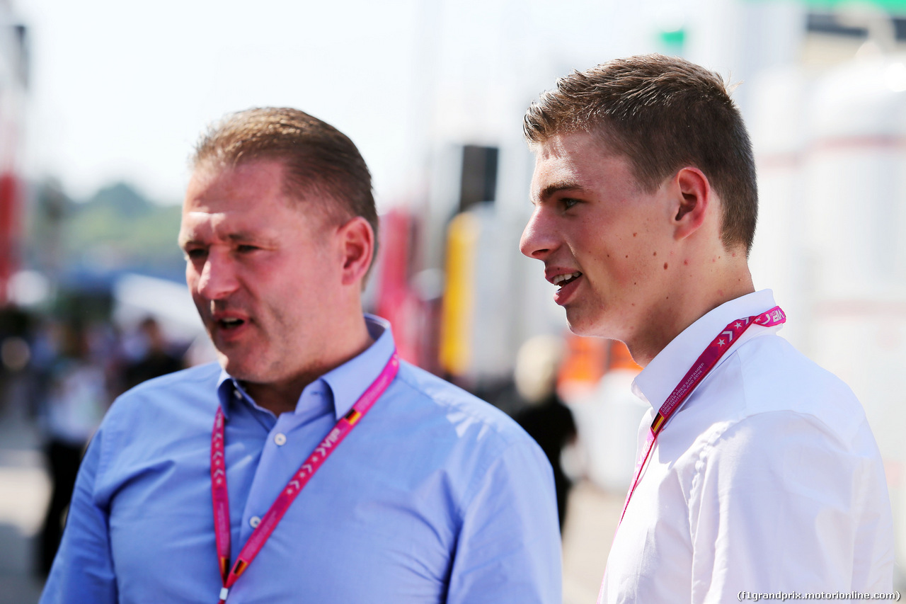 GP GERMANIA, Max Verstappen (NLD) (Right) with his father Jos Verstappen (NLD).
19.07.2014. Formula 1 World Championship, Rd 10, German Grand Prix, Hockenheim, Germany, Qualifiche Day.