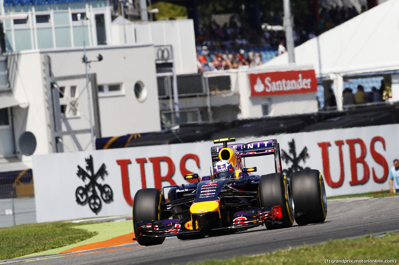 GP GERMANIA, Daniel Ricciardo (AUS) Red Bull Racing RB10.
19.07.2014. Formula 1 World Championship, Rd 10, German Grand Prix, Hockenheim, Germany, Qualifiche Day.