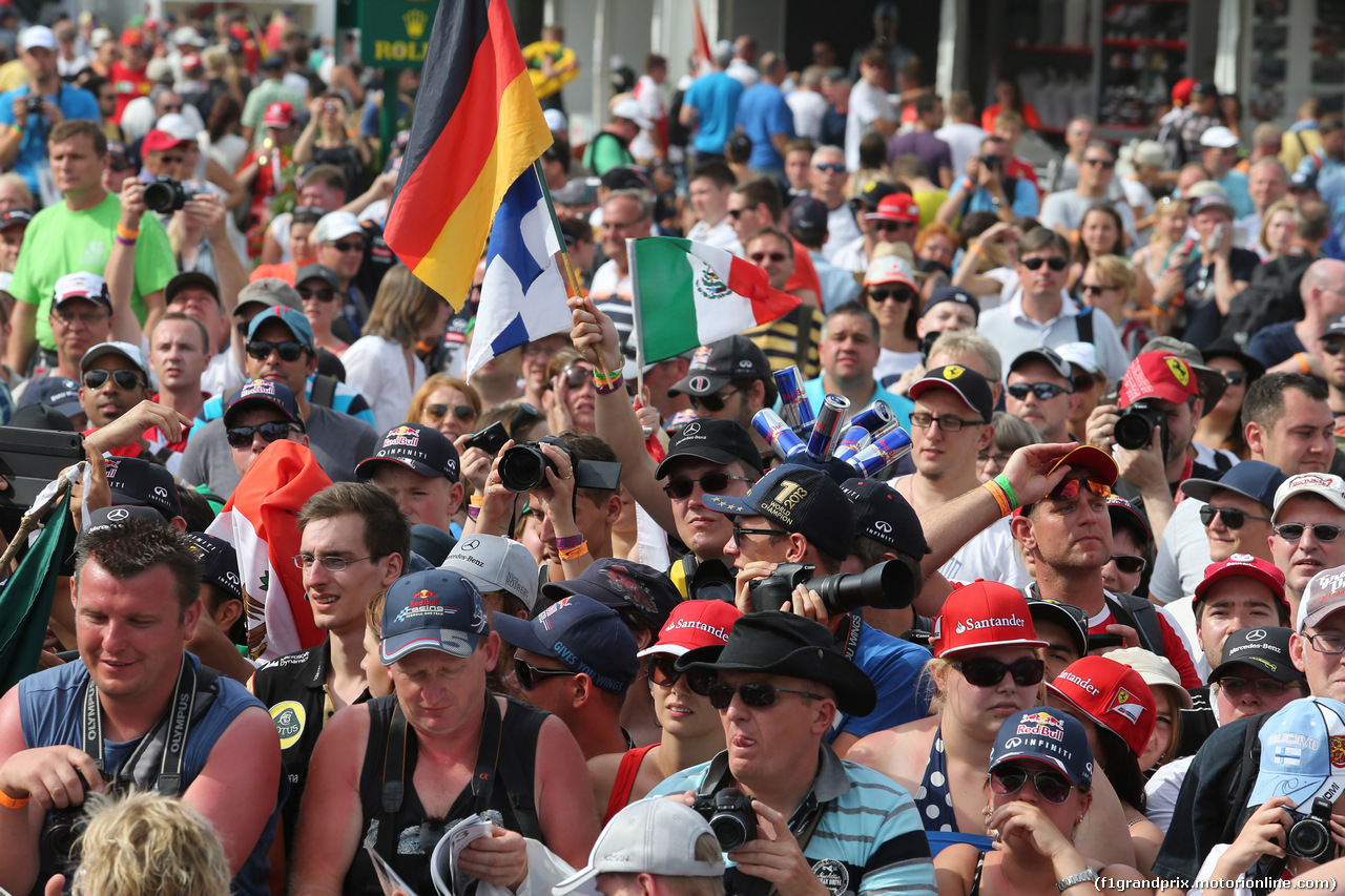 GP GERMANIA, 19.07.2014- Fans
