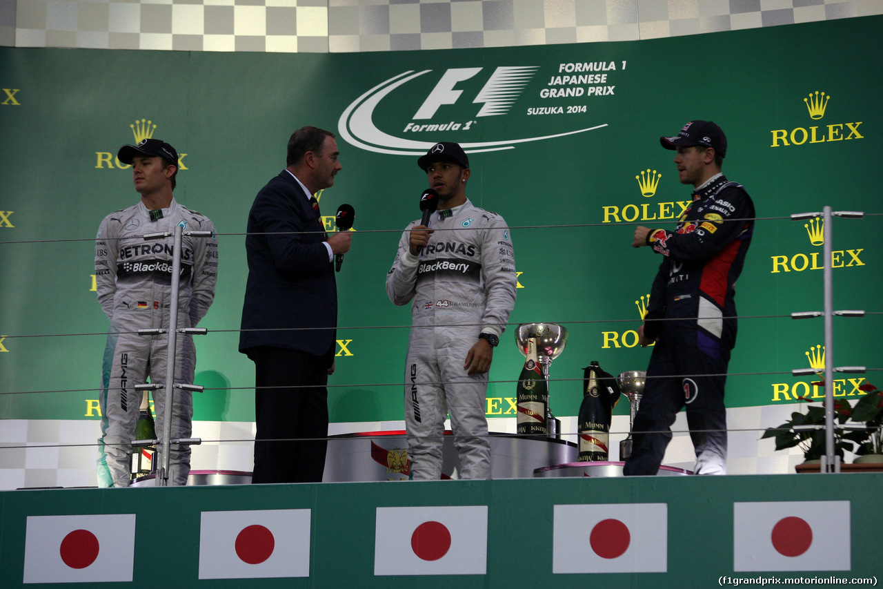 GP GIAPPONE, 05.10.2014 - Gara, 1st position Lewis Hamilton (GBR) Mercedes AMG F1 W05, secondo Nico Rosberg (GER) Mercedes AMG F1 W05 e terzo Sebastian Vettel (GER) Red Bull Racing RB10