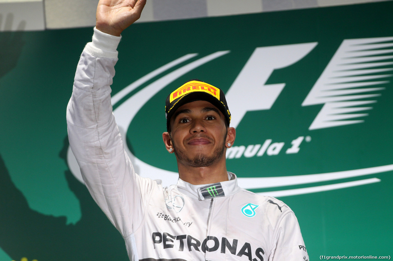 GP GIAPPONE, 05.10.2014 - Gara, 1st position Lewis Hamilton (GBR) Mercedes AMG F1 W05