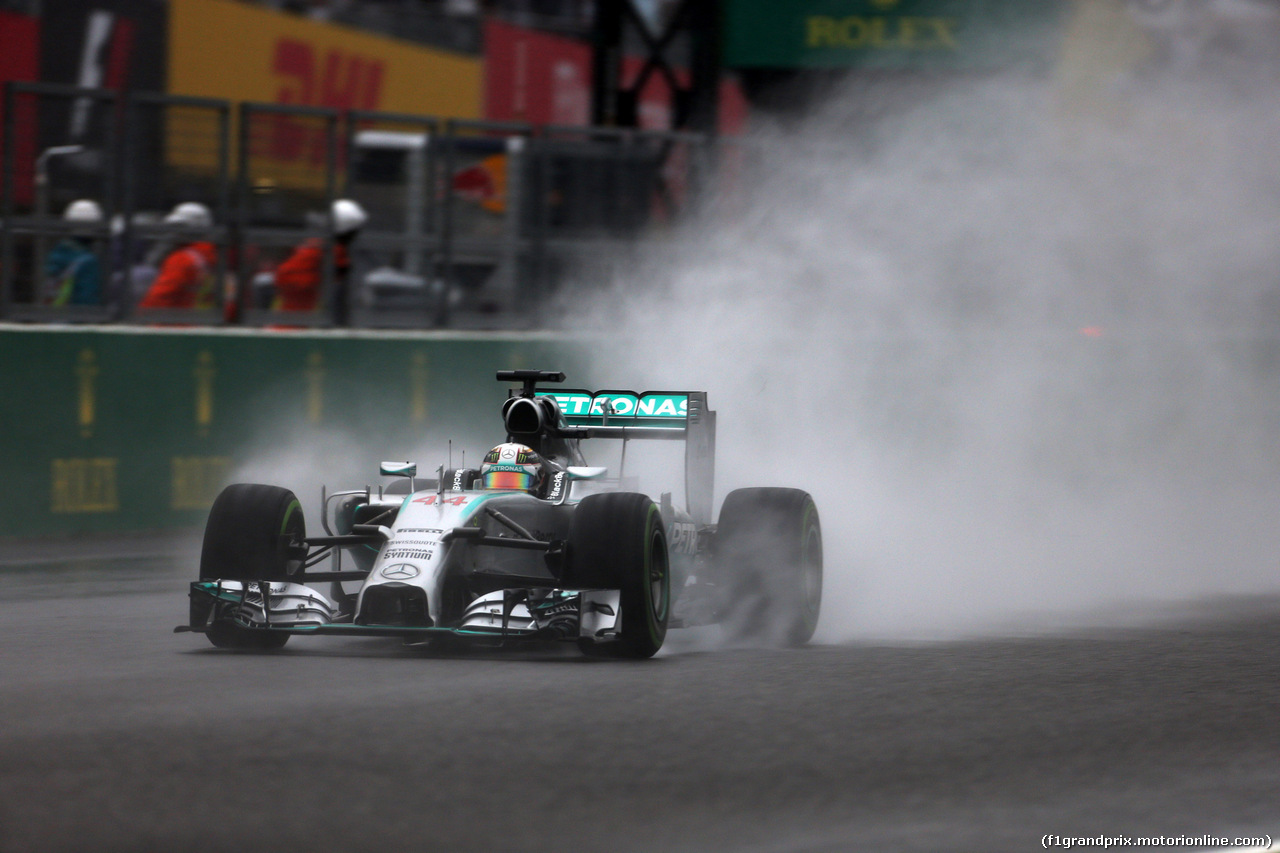 GP GIAPPONE, 05.10.2014 - Gara, Lewis Hamilton (GBR) Mercedes AMG F1 W05