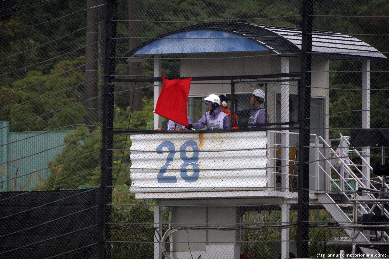 GP GIAPPONE, 05.10.2014 - Gara, The red flag