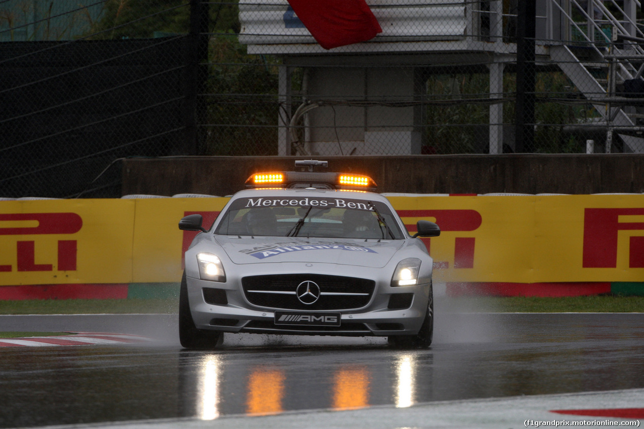 GP GIAPPONE, 05.10.2014 - Gara, The Safety car on the track with red flag