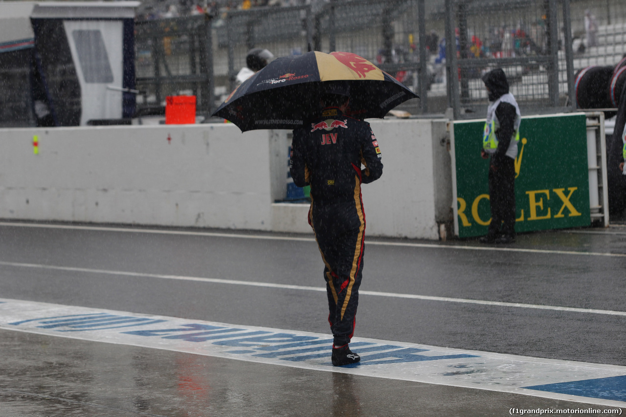 GP GIAPPONE, 05.10.2014 - Gara, Daniil Kvyat (RUS) Scuderia Toro Rosso STR9
