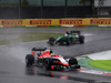 GP GIAPPONE, 05.10.2014 - Gara, Jules Bianchi (FRA) Marussia F1 Team MR03 davanti a Kamui Kobayashi (JAP) Caterham F1 Team CT-04