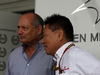 GP GIAPPONE, 04.10.2014 - Ron Dennis (GBR) McLaren Executive Chairman e Yasuhisa Arai (JPN) Honda Motorsport Chief Officer