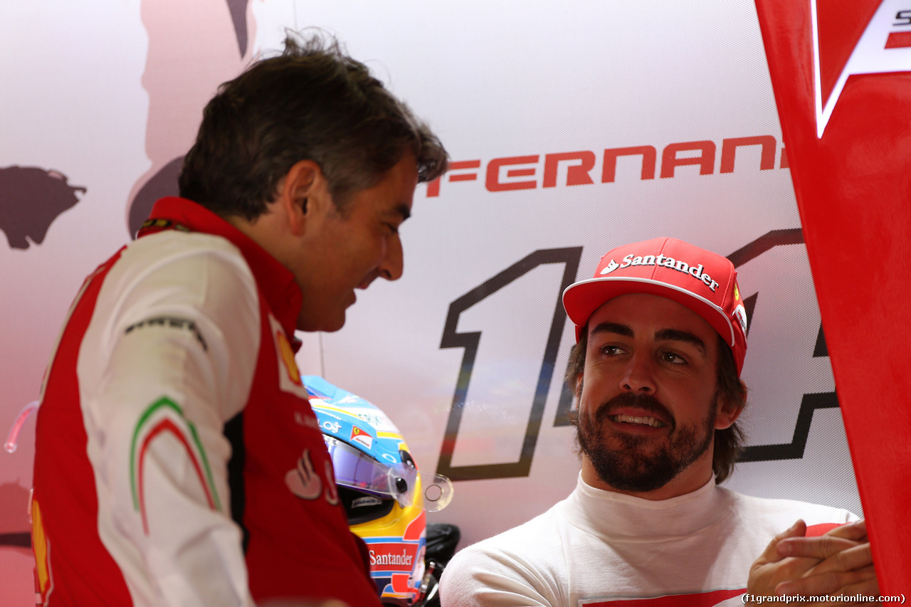 GP GIAPPONE, 04.10.2014 - Prove Libere 3, Marco Mattiacci (ITA) Team Principal, Ferrari e Fernando Alonso (ESP) Ferrari F14-T