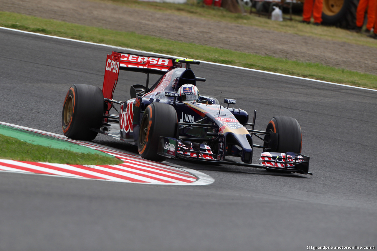 GP GIAPPONE, 04.10.2014 - Prove Libere 3, Daniil Kvyat (RUS) Scuderia Toro Rosso STR9