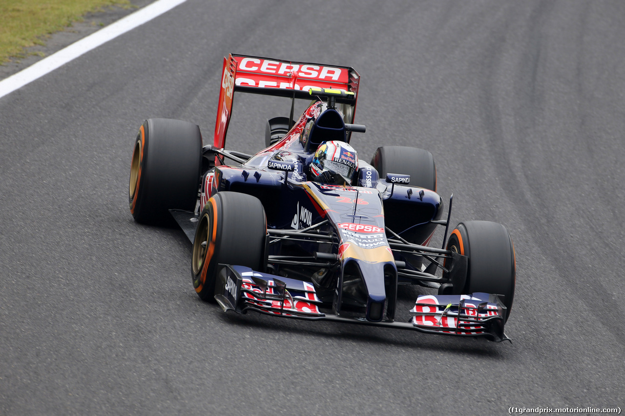 GP GIAPPONE, 04.10.2014 - Prove Libere 3, Jean-Eric Vergne (FRA) Scuderia Toro Rosso STR9