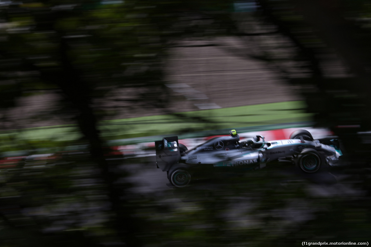 GP GIAPPONE, 04.10.2014 - Qualifiche, Nico Rosberg (GER) Mercedes AMG F1 W05