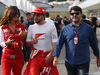 GP GIAPPONE, 04.10.2014 - Qualifiche, Fernando Alonso (ESP) Ferrari F14-T e his manager Luis Garcia Abad (ESP)