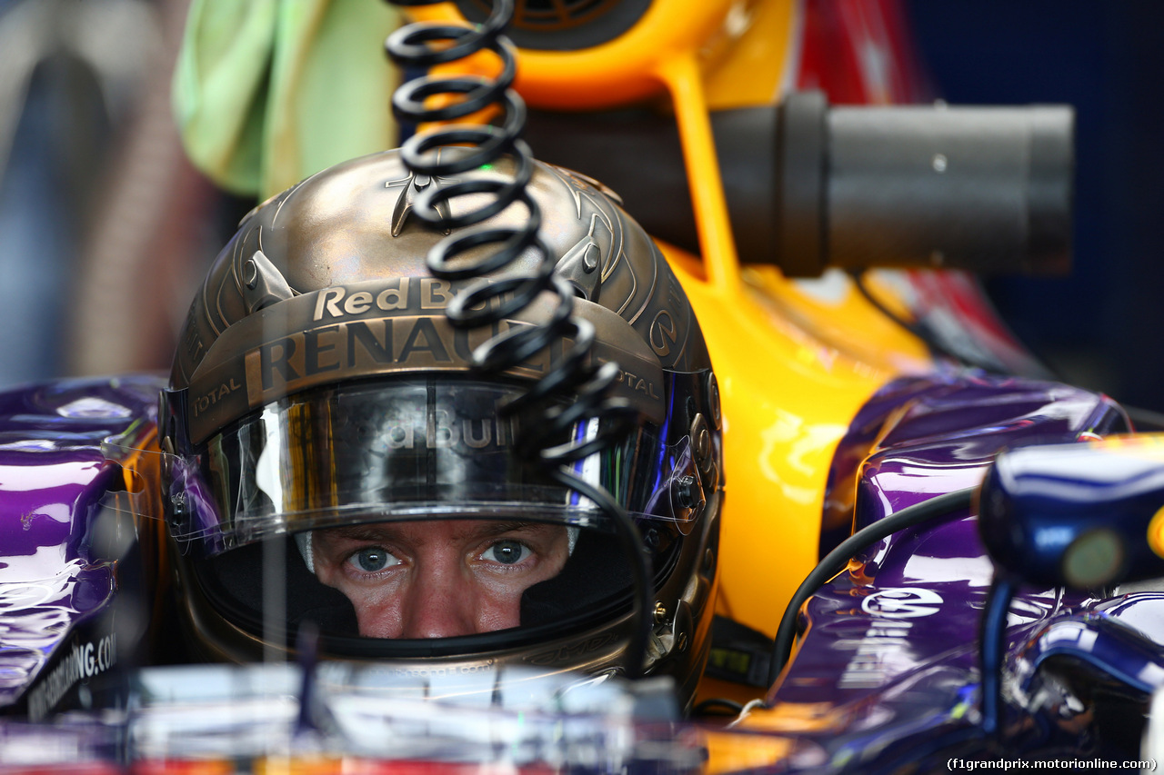 GP GIAPPONE, 03.10.2014 - Prove Libere 1, Sebastian Vettel (GER) Red Bull Racing RB10