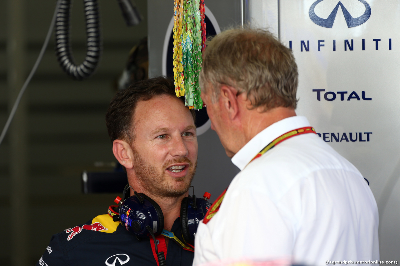 GP GIAPPONE, 03.10.2014 - Prove Libere 1, Christian Horner (GBR), Red Bull Racing, Sporting Director e Helmut Marko (AUT), Red Bull Racing, Red Bull Advisor