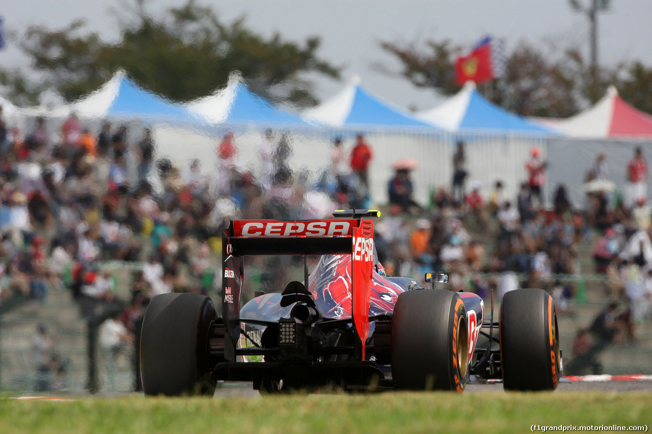 GP GIAPPONE, 03.10.2014 - Prove Libere 1, Daniil Kvyat (RUS) Scuderia Toro Rosso STR9