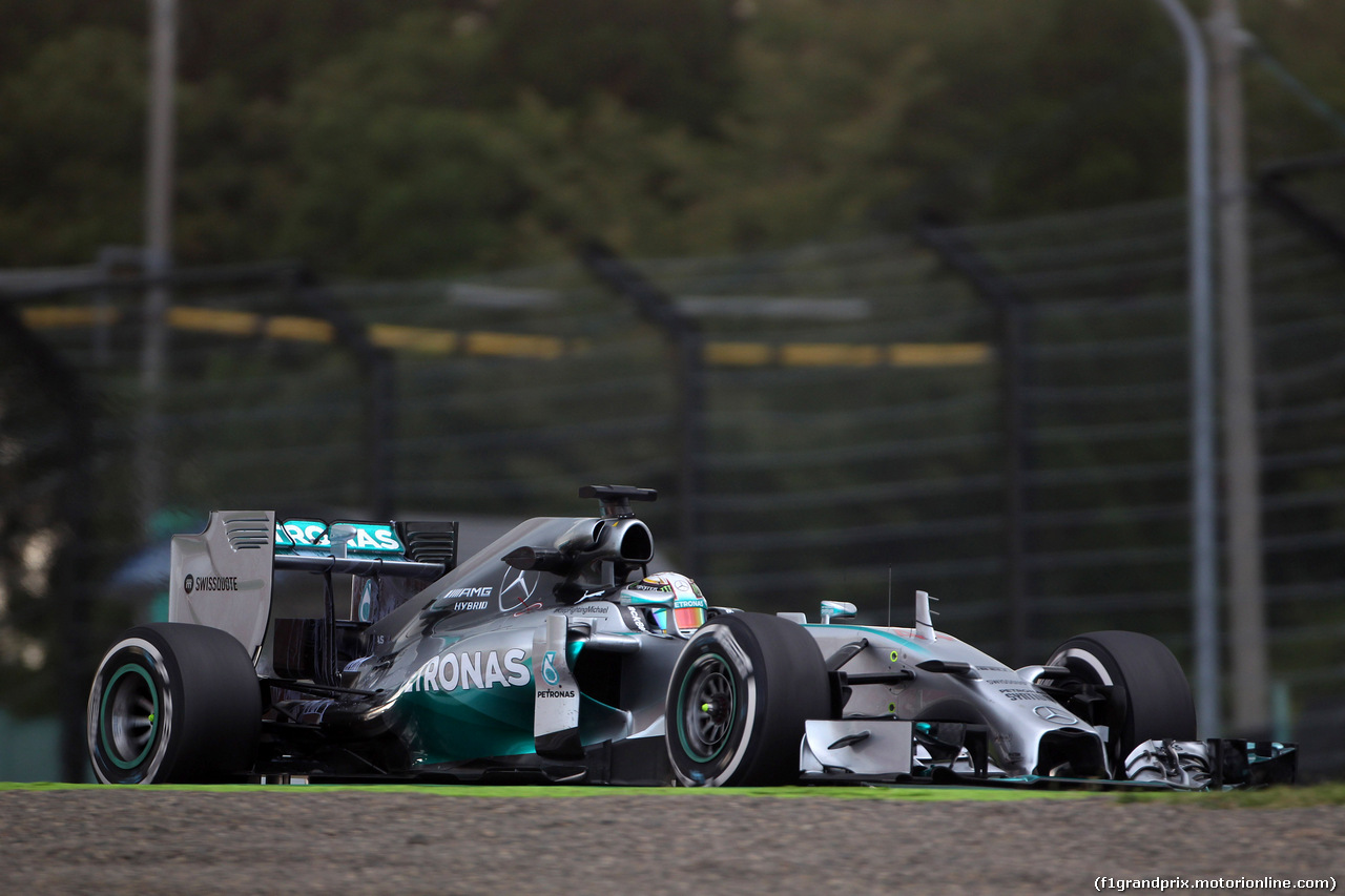 GP GIAPPONE, 03.10.2014 - Prove Libere 2, Lewis Hamilton (GBR) Mercedes AMG F1 W05