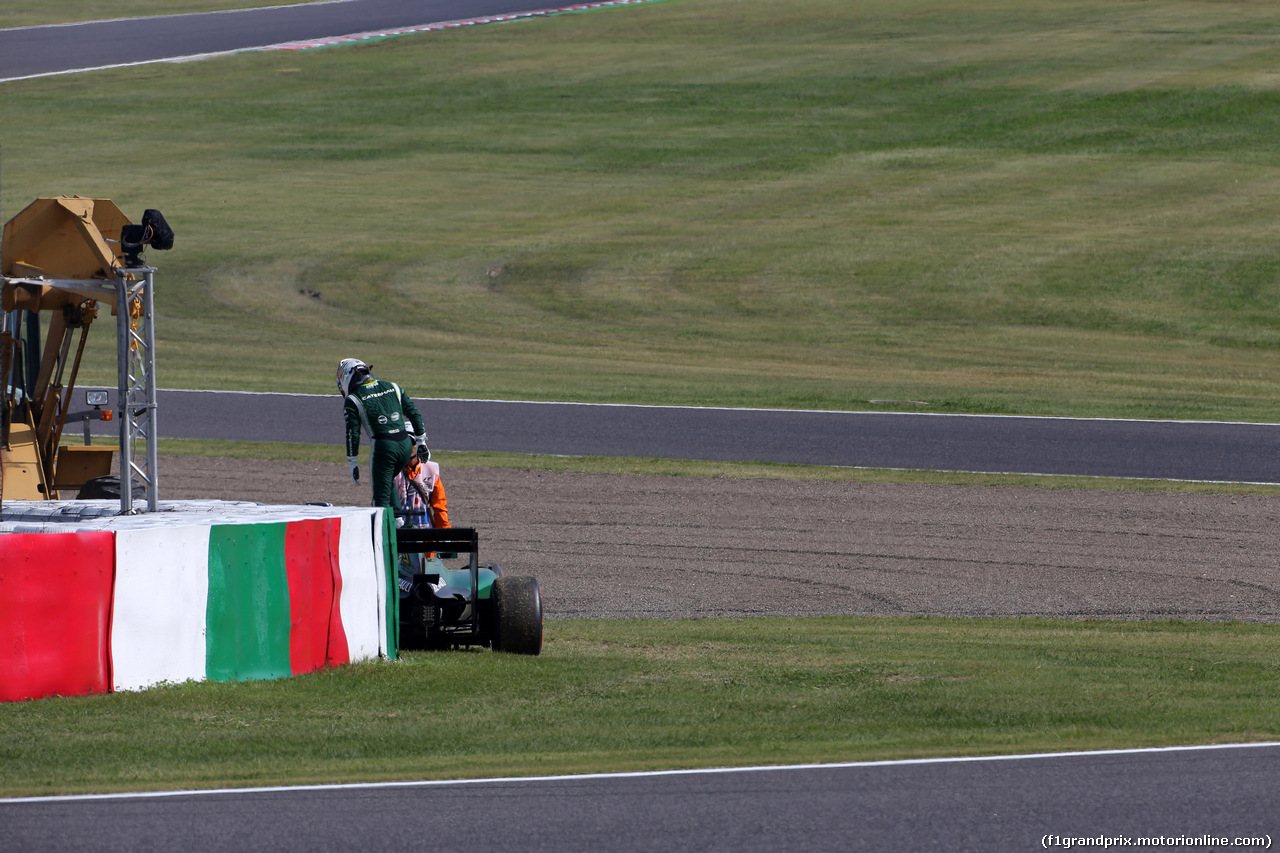 GP GIAPPONE, 03.10.2014 - Prove Libere 2, Crash, Kamui Kobayashi (JAP) Caterham F1 Team CT-04