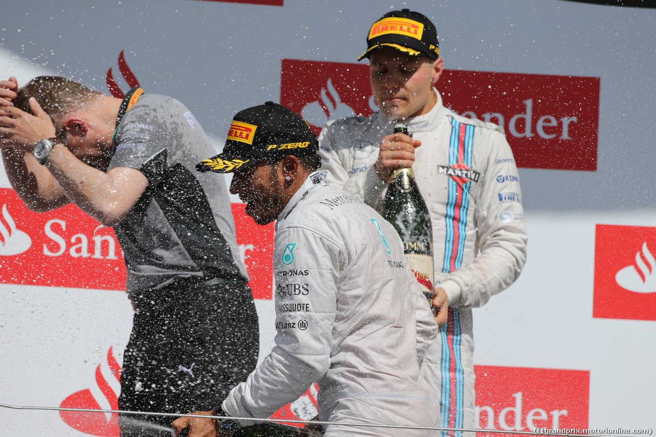 GP GRAN BRETAGNA, 06.07.2014 - Podium, Lewis Hamilton (GBR) Mercedes AMG F1 W05 (vincitore), Valtteri Bottas (FIN) Williams F1 Team FW36 (secondo) e Daniel Ricciardo (AUS) Infiniti Red Bull Racing RB10 (terzo)