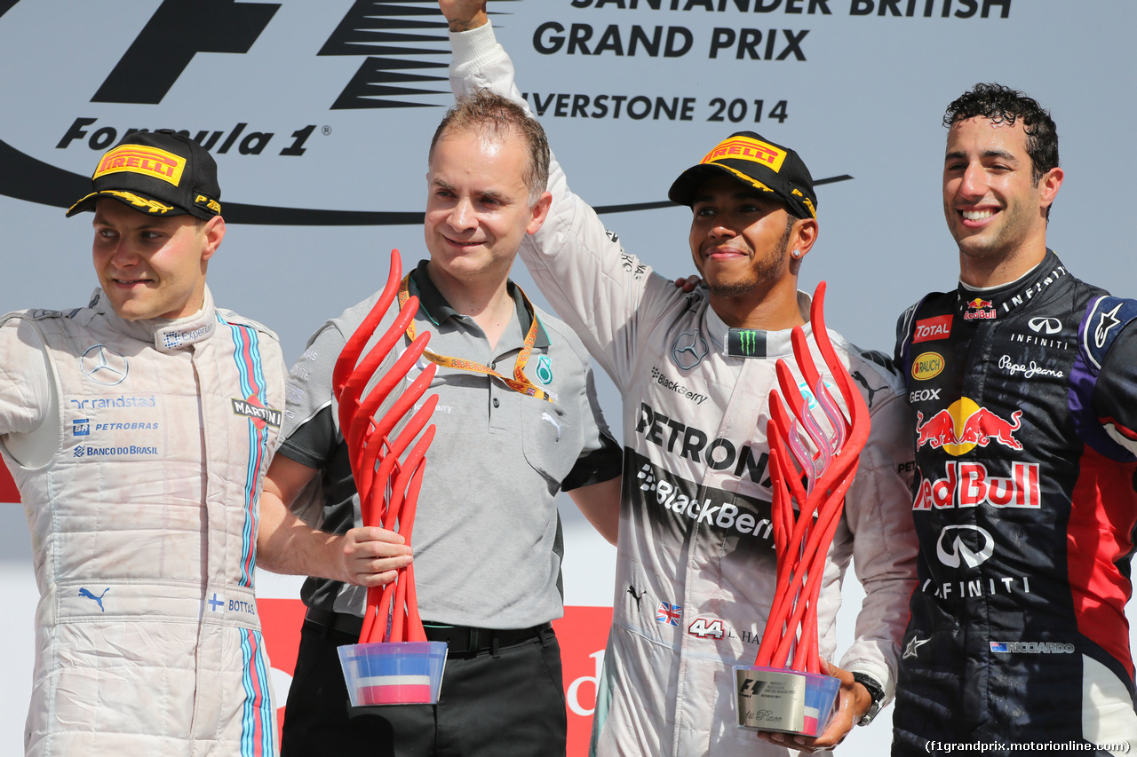 GP GRAN BRETAGNA, 06.07.2014 - Podium, Lewis Hamilton (GBR) Mercedes AMG F1 W05 (vincitore), Valtteri Bottas (FIN) Williams F1 Team FW36 (secondo) e Daniel Ricciardo (AUS) Infiniti Red Bull Racing RB10 (terzo)