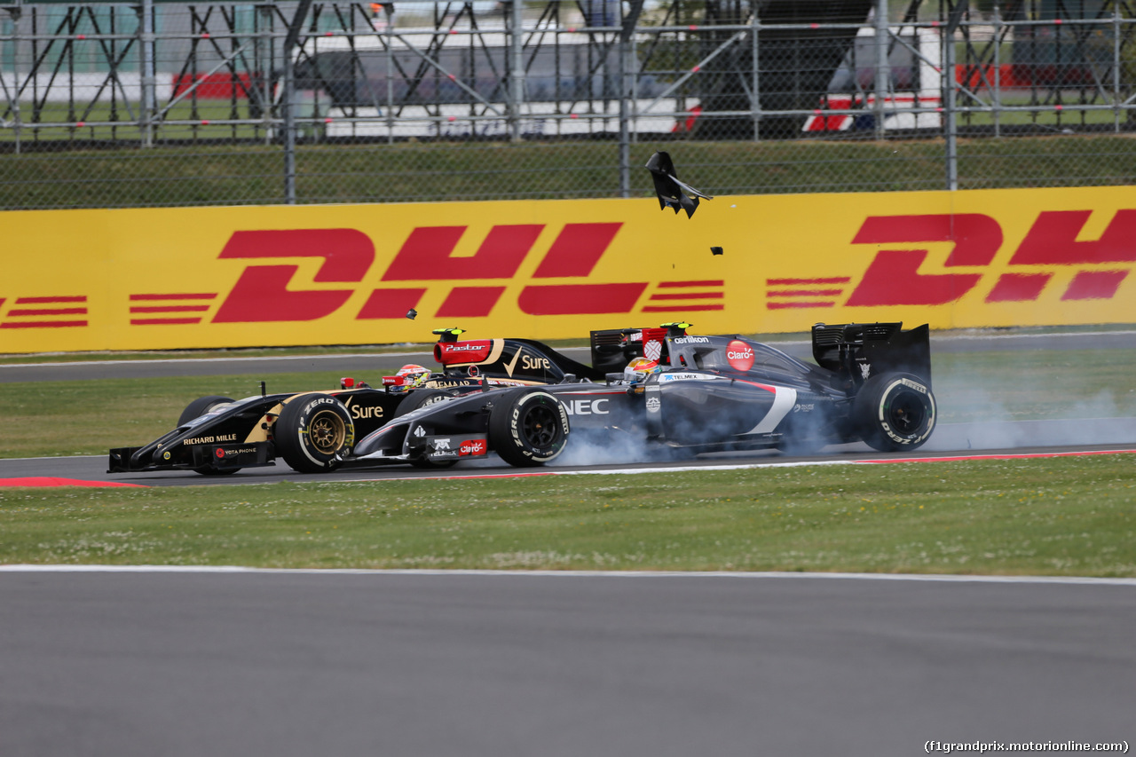 GP GRAN BRETAGNA, 06.07.2014 - Gara, Esteban Gutierrez (MEX) Sauber F1 Team C33 e Pastor Maldonado (VEN) Lotus F1 Team, E22