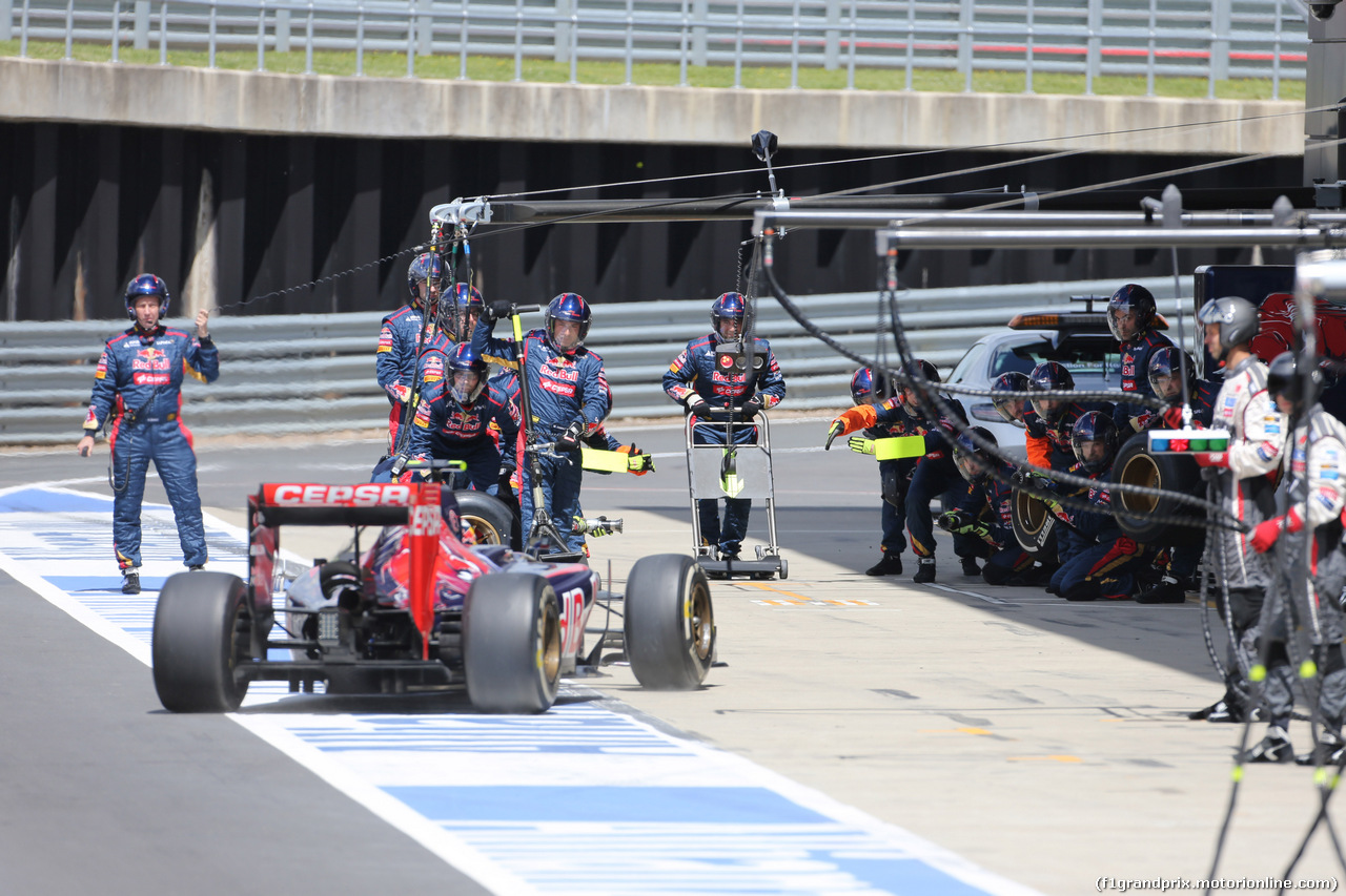 GP GRAN BRETAGNA, 06.07.2014 - Gara, Daniil Kvyat (RUS) Scuderia Toro Rosso STR9