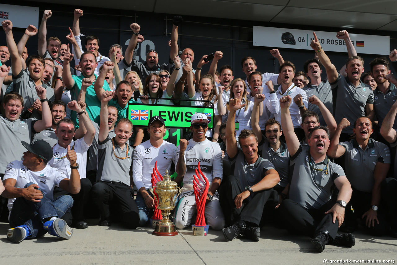 GP GRAN BRETAGNA, 06.07.2014 - Festeggiamenti shot, Lewis Hamilton (GBR) Mercedes AMG F1 W05 (vincitore)