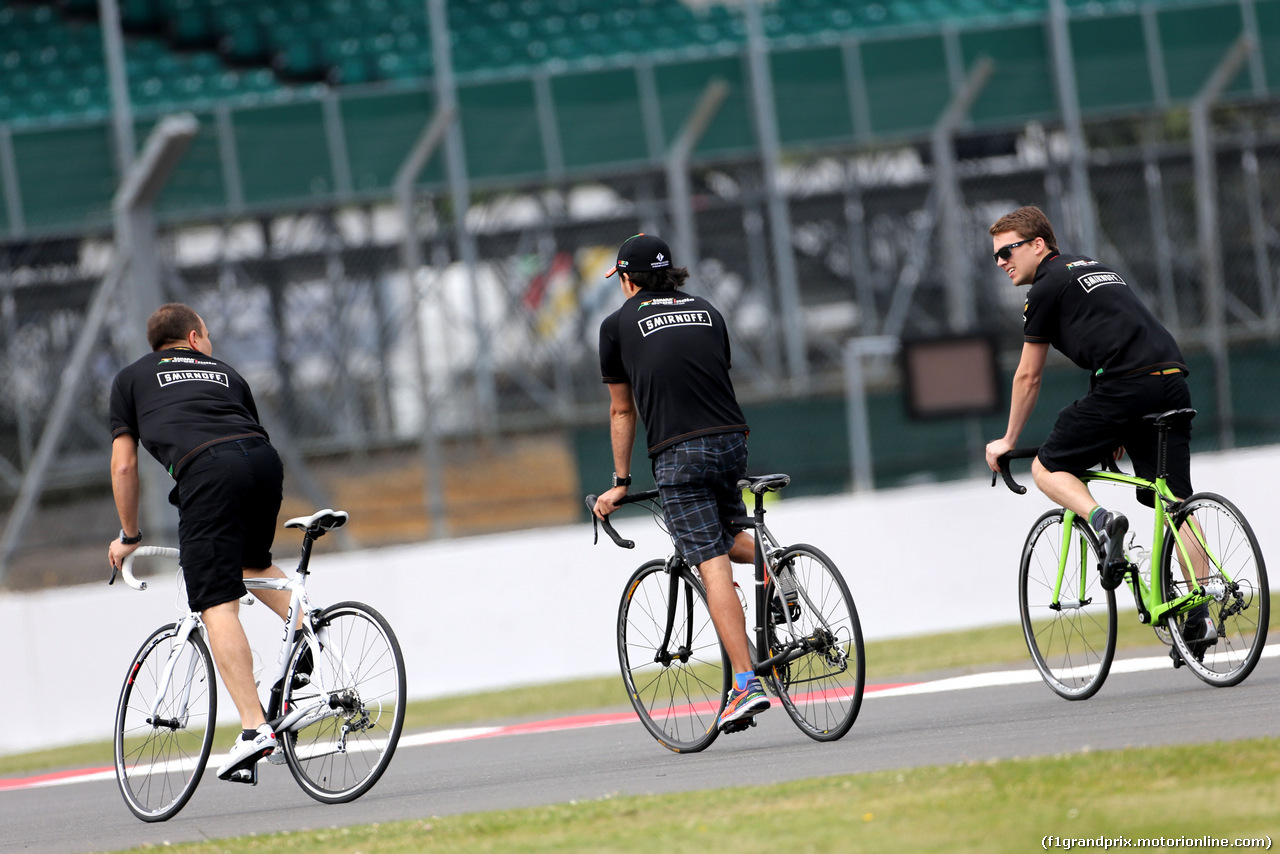 GP GRAN BRETAGNA, Sergio Perez (MEX), Sahara Force India 
03.07.2014. Formula 1 World Championship, Rd 9, British Grand Prix, Silverstone, England, Preparation Day.