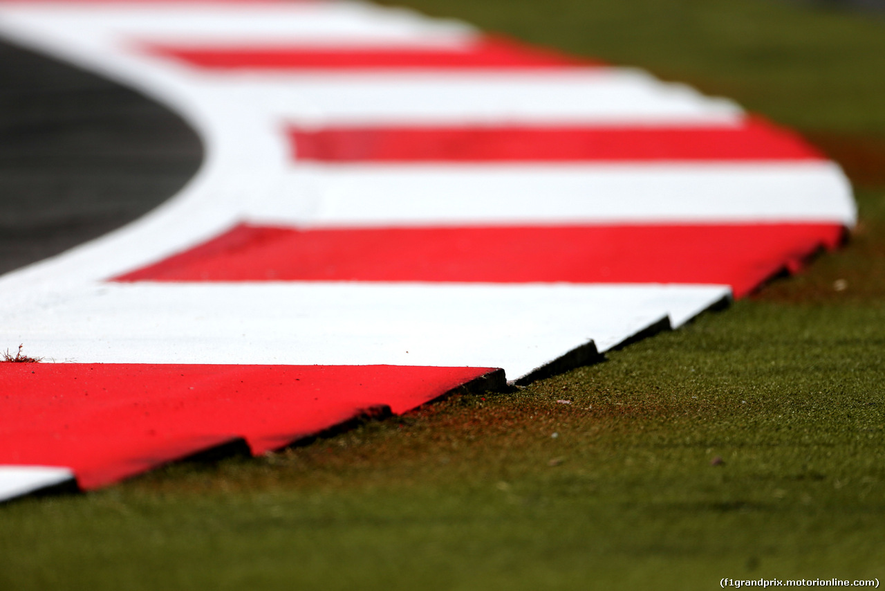 GP GRAN BRETAGNA, Track Atmosfera
03.07.2014. Formula 1 World Championship, Rd 9, British Grand Prix, Silverstone, England, Preparation Day.