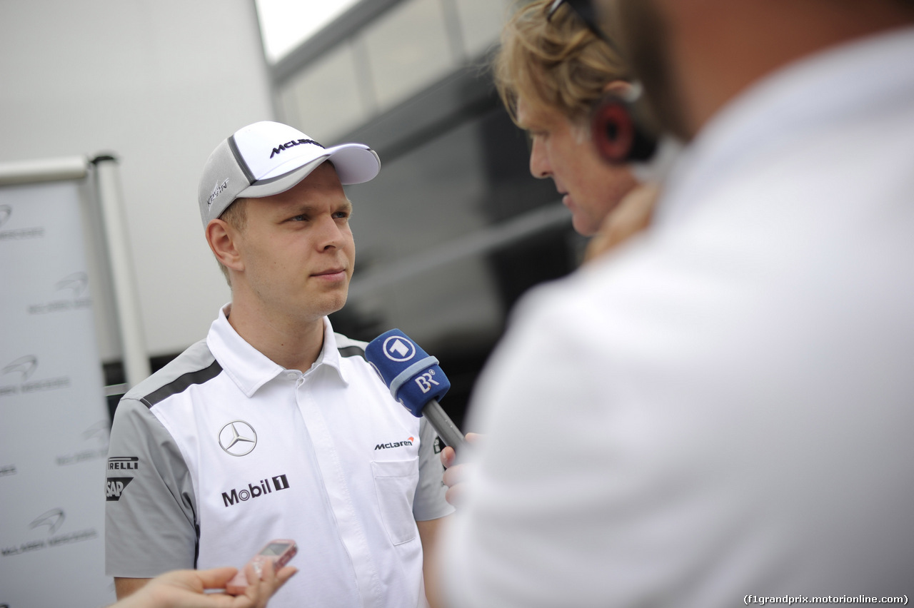 GP GRAN BRETAGNA, 03.07.2014- Kevin Magnussen (DEN) McLaren Mercedes MP4-29