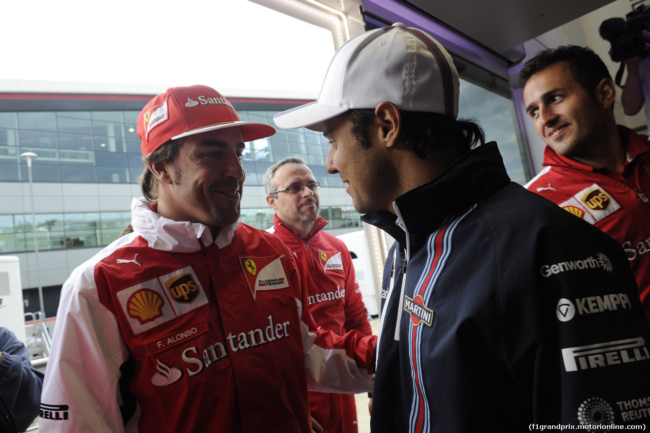 GP GRAN BRETAGNA, 04.07.2014 - Felipe Massa (BRA) Williams F1 Team FW36 celebrates 200 gp in Formula 1 with Fernando Alonso (ESP) Ferrari F14T