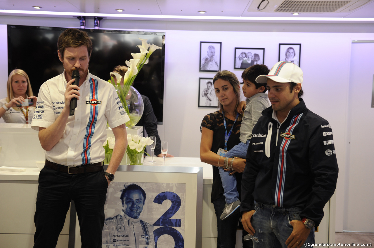 GP GRAN BRETAGNA, 04.07.2014 - Felipe Massa (BRA) Williams F1 Team FW36 celebrates 200 gp in Formula 1