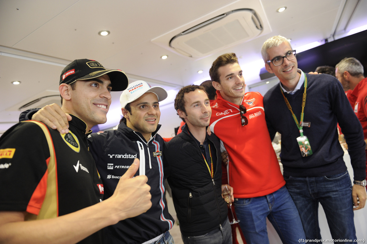 GP GRAN BRETAGNA, 04.07.2014 - Felipe Massa (BRA) Williams F1 Team FW36 celebrates 200 gp in Formula 1 with Pastor Maldonado (VEN) Lotus F1 Team, E22, Jules Bianchi (FRA) Marussia F1 Team MR03 e Nicolas Todt (FRA)