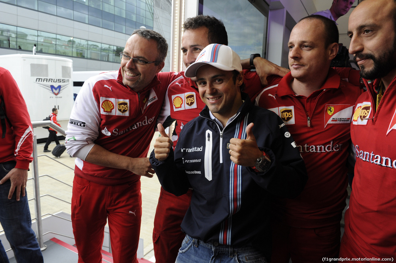 GP GRAN BRETAGNA, 04.07.2014 - Felipe Massa (BRA) Williams F1 Team FW36 celebrates 200 gp in Formula 1