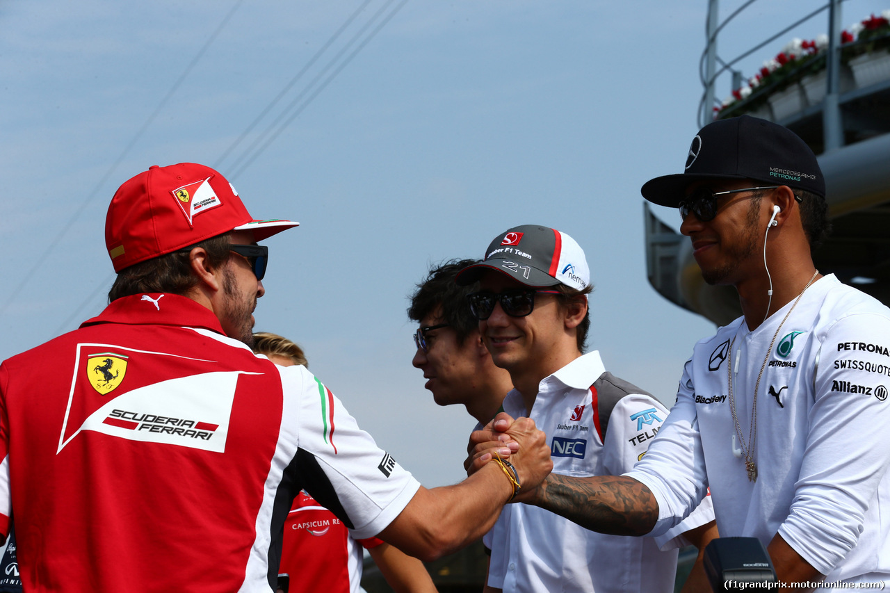 GP ITALIA, 07.09.2014 - Fernando Alonso (ESP) Ferrari F14-T, Esteban Gutierrez (MEX), Sauber F1 Team C33 e Lewis Hamilton (GBR) Mercedes AMG F1 W05