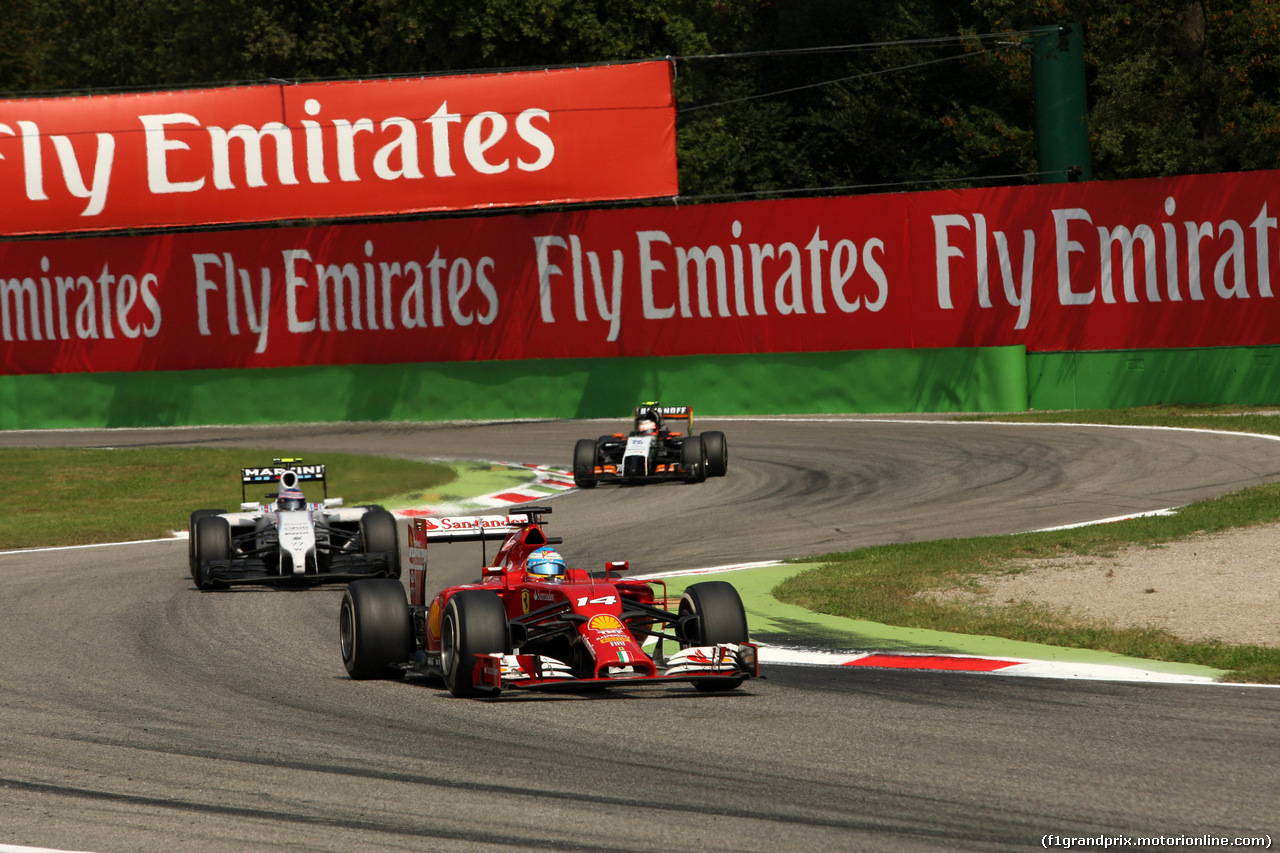 GP ITALIA, 07.09.2014 - Gara, Fernando Alonso (ESP) Ferrari F14-T davanti a Valtteri Bottas (FIN) Williams F1 Team FW36