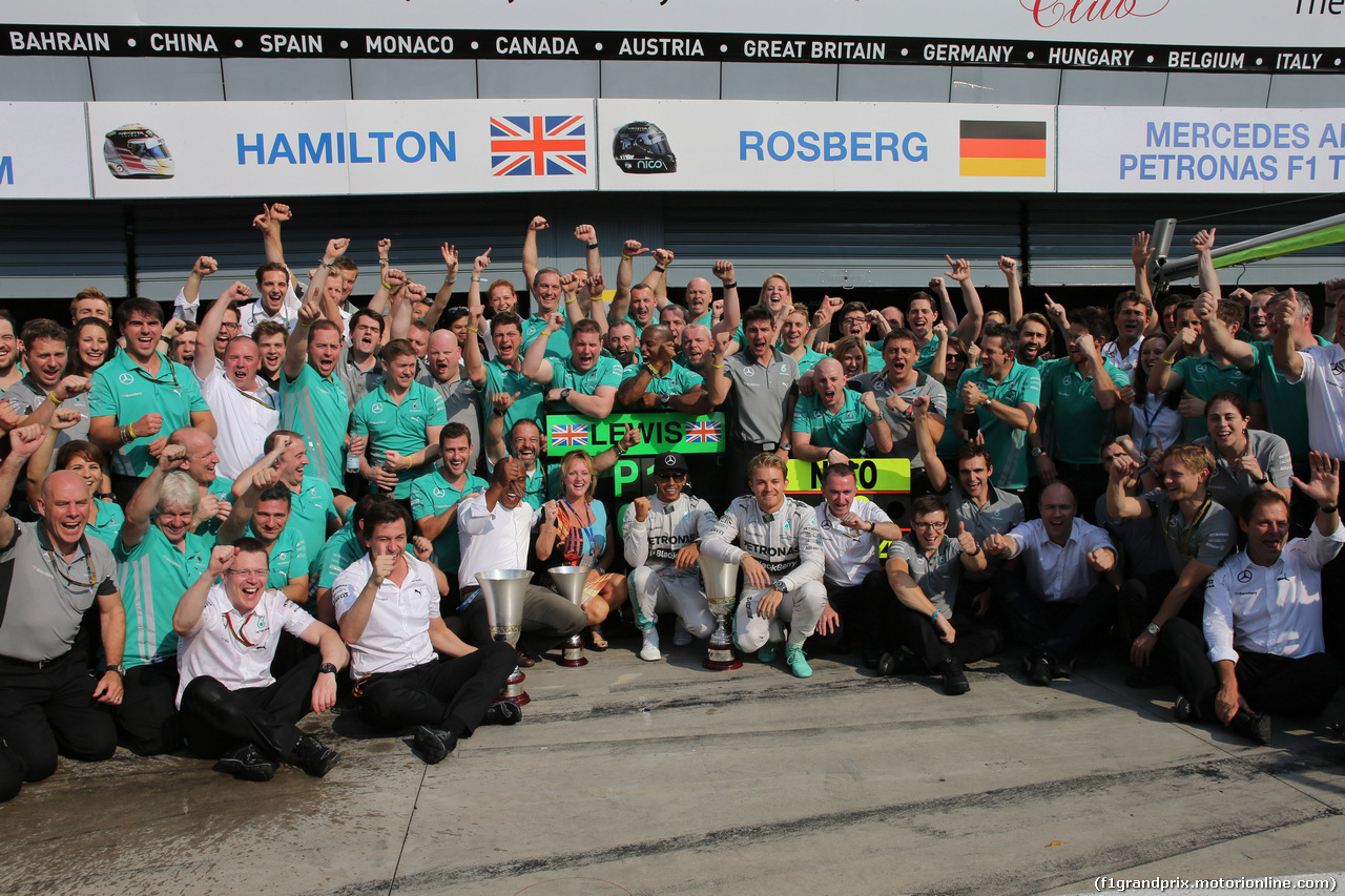 GP ITALIA, 07.09.2014 - Gara, Festeggiamenti, Lewis Hamilton (GBR) Mercedes AMG F1 W05 vincitore e secondo Nico Rosberg (GER) Mercedes AMG F1 W05