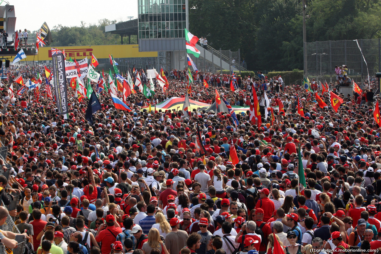 GP ITALIA, 07.09.2014 - Gara, The public on the track after race