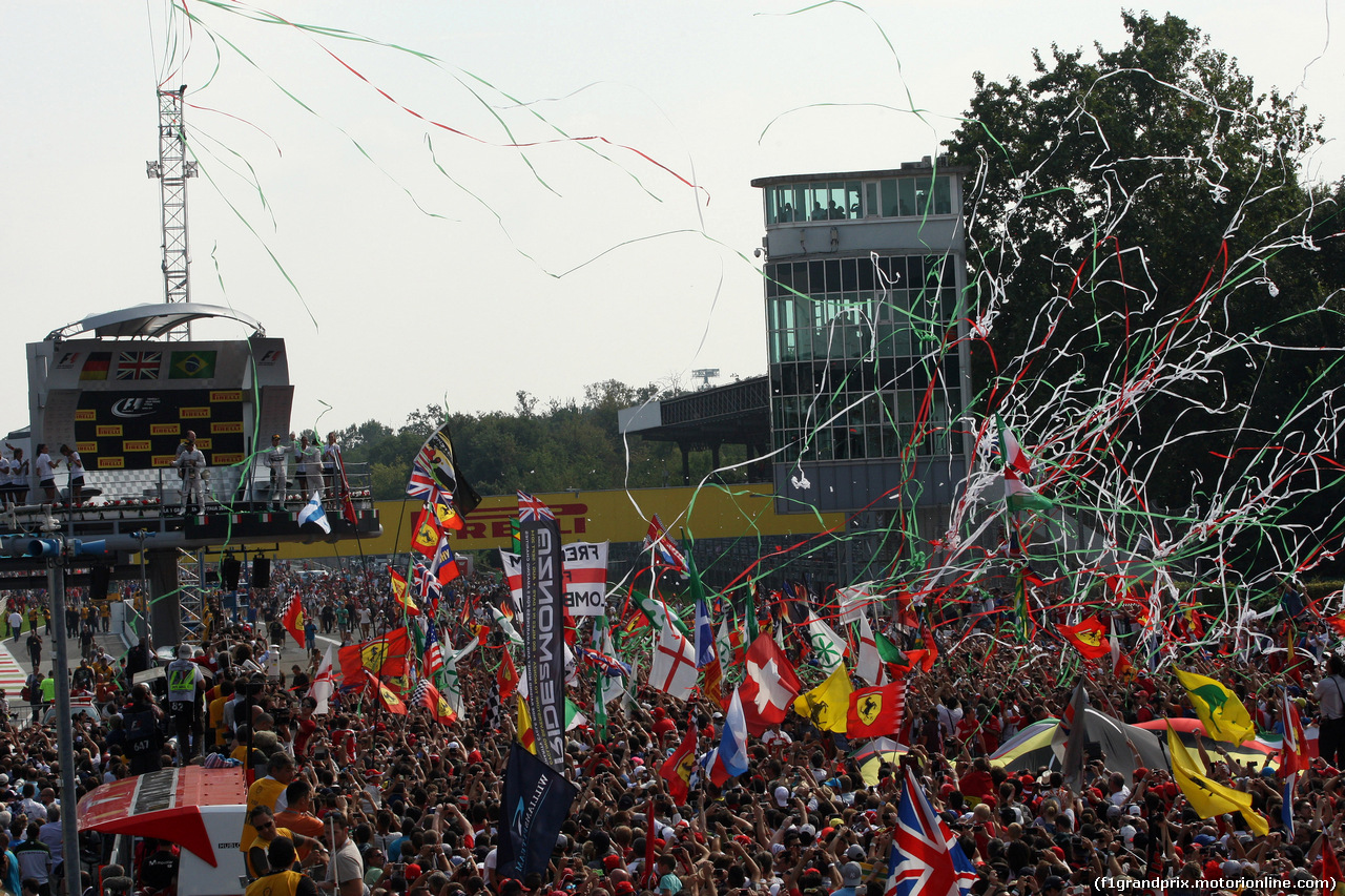 GP ITALIA, 07.09.2014 - Gara, 1st position Lewis Hamilton (GBR) Mercedes AMG F1 W05, secondo Nico Rosberg (GER) Mercedes AMG F1 W05 e terzo Felipe Massa (BRA) Williams F1 Team FW36