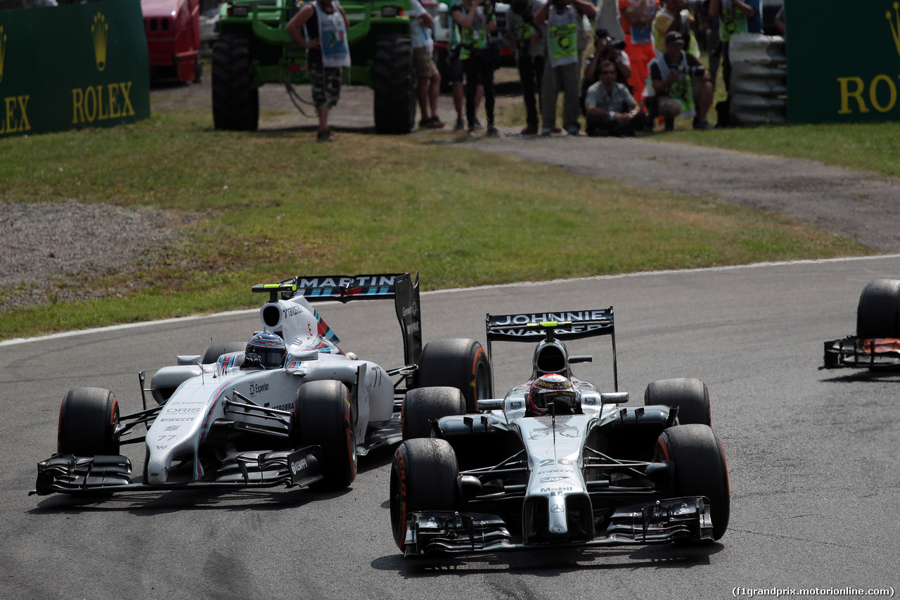GP ITALIA, 07.09.2014 - Gara, Valtteri Bottas (FIN) Williams F1 Team FW36 e Kevin Magnussen (DEN) McLaren Mercedes MP4-29