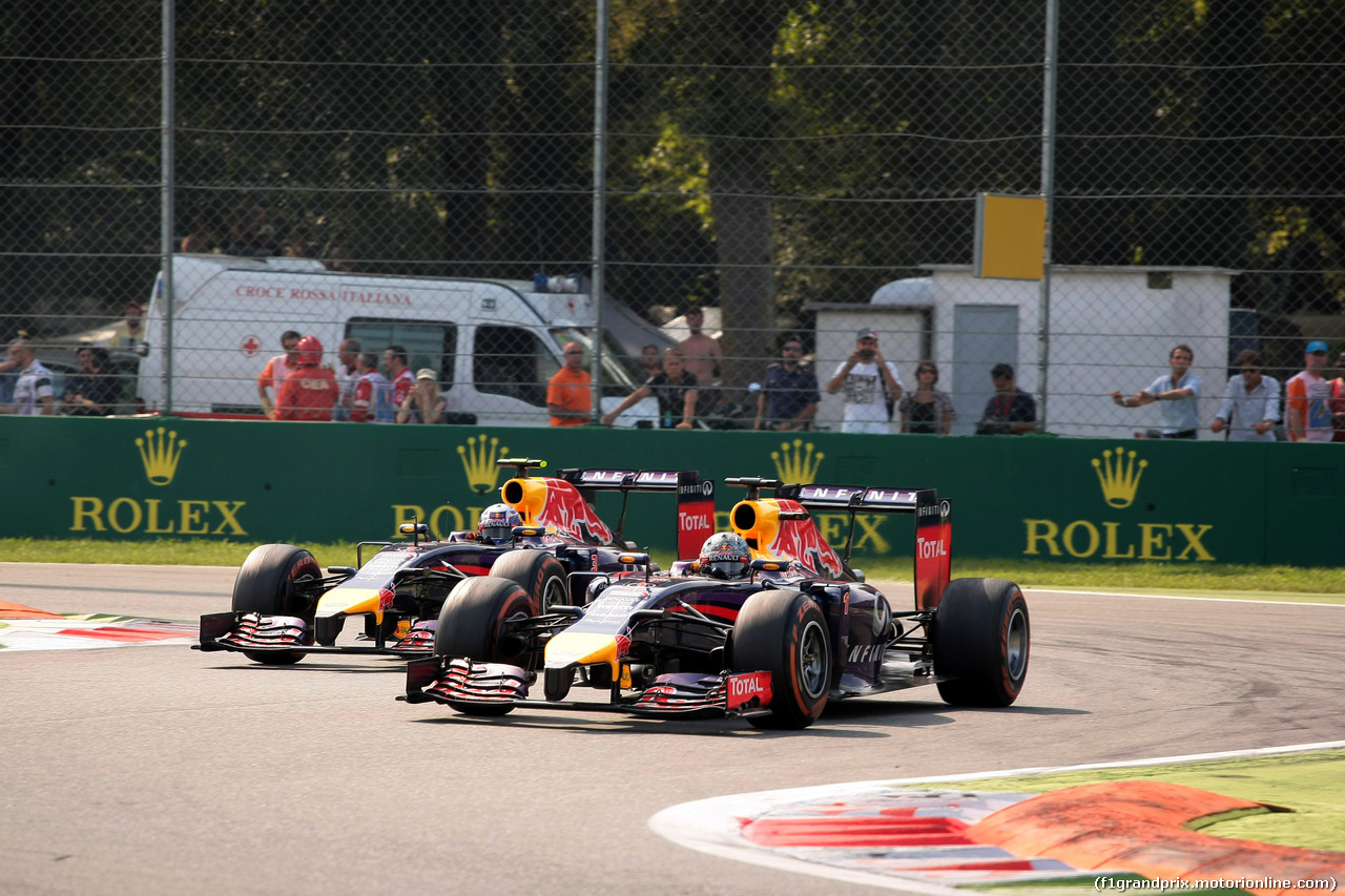 GP ITALIA, 07.09.2014 - Gara, Daniel Ricciardo (AUS) Red Bull Racing RB10 e Sebastian Vettel (GER) Red Bull Racing RB10
