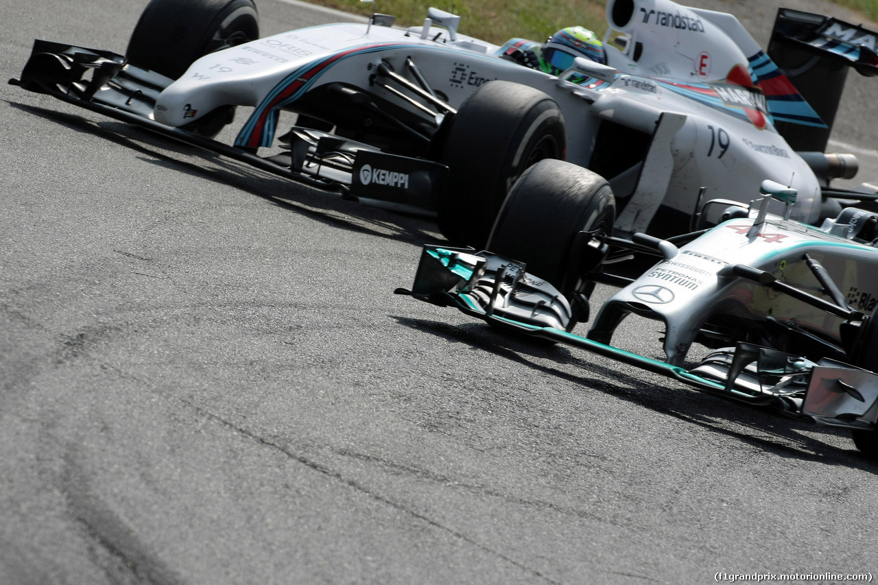 GP ITALIA, 07.09.2014 - Gara, Lewis Hamilton (GBR) Mercedes AMG F1 W05 pass Felipe Massa (BRA) Williams F1 Team FW36