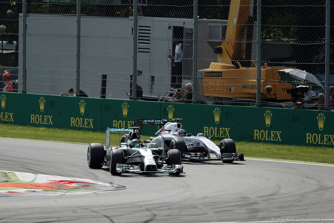 GP ITALIA, 07.09.2014 - Gara, Nico Rosberg (GER) Mercedes AMG F1 W05 e Valtteri Bottas (FIN) Williams F1 Team FW36