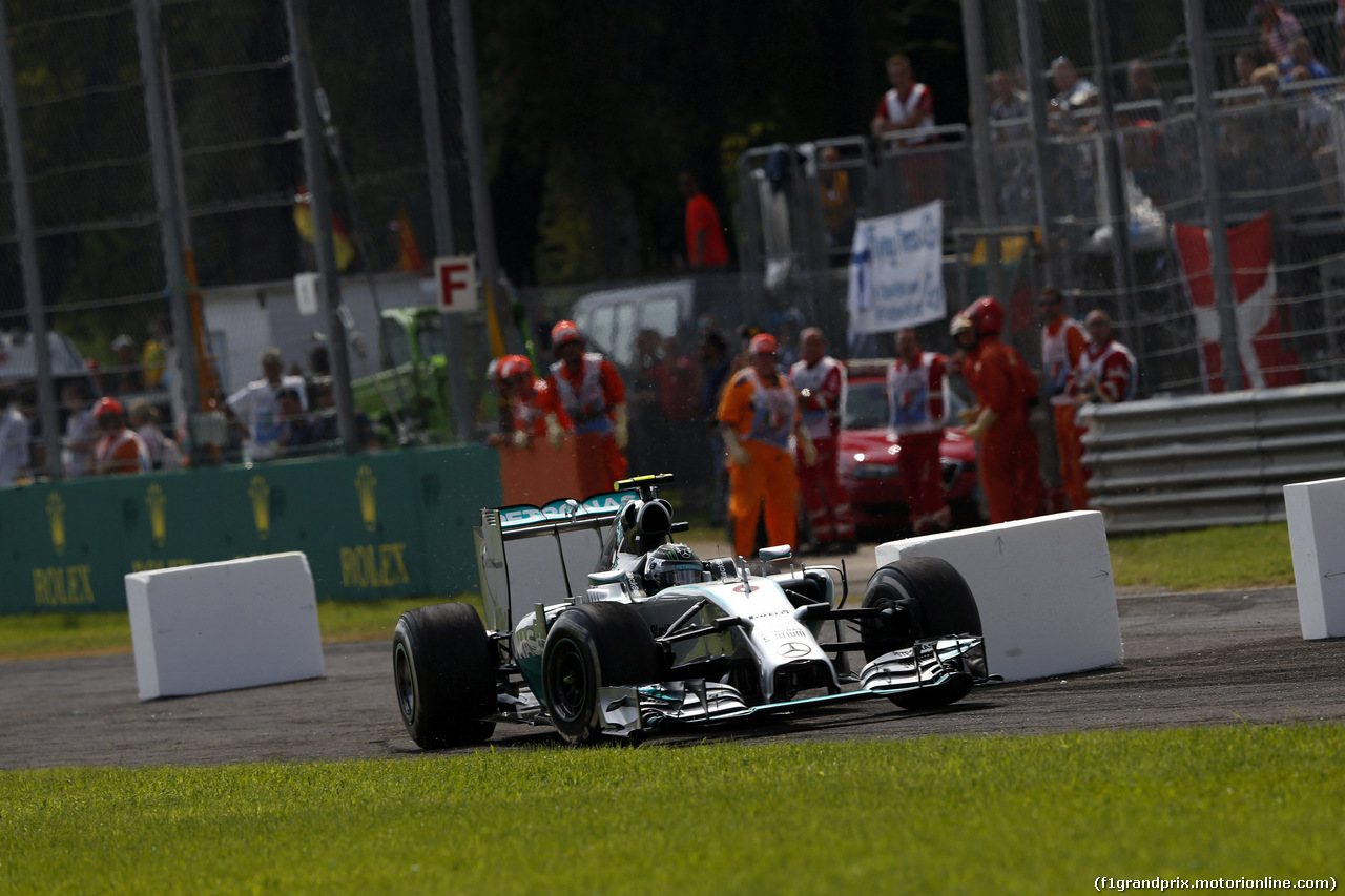 GP ITALIA, 07.09.2014 - Gara, Nico Rosberg (GER) Mercedes AMG F1 W05 off track