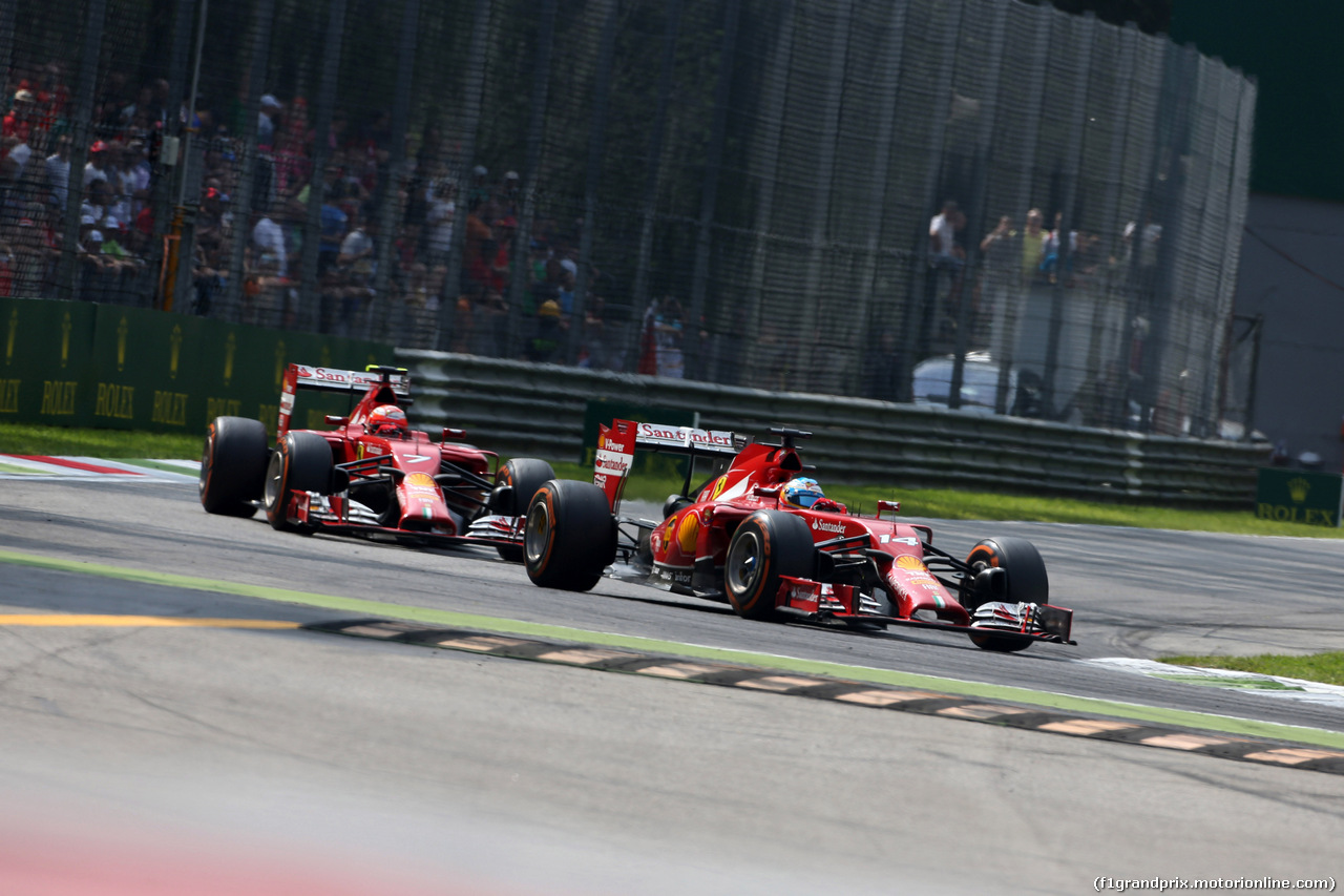 GP ITALIA, 07.09.2014 - Gara, Fernando Alonso (ESP) Ferrari F14-T davanti a Kimi Raikkonen (FIN) Ferrari F14-T
