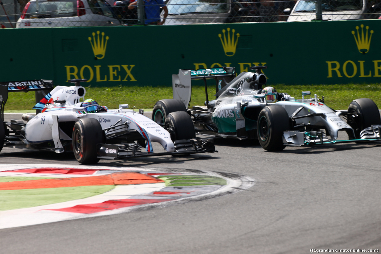 GP ITALIA, 07.09.2014 - Gara, Lewis Hamilton (GBR) Mercedes AMG F1 W05 pass Felipe Massa (BRA) Williams F1 Team FW36