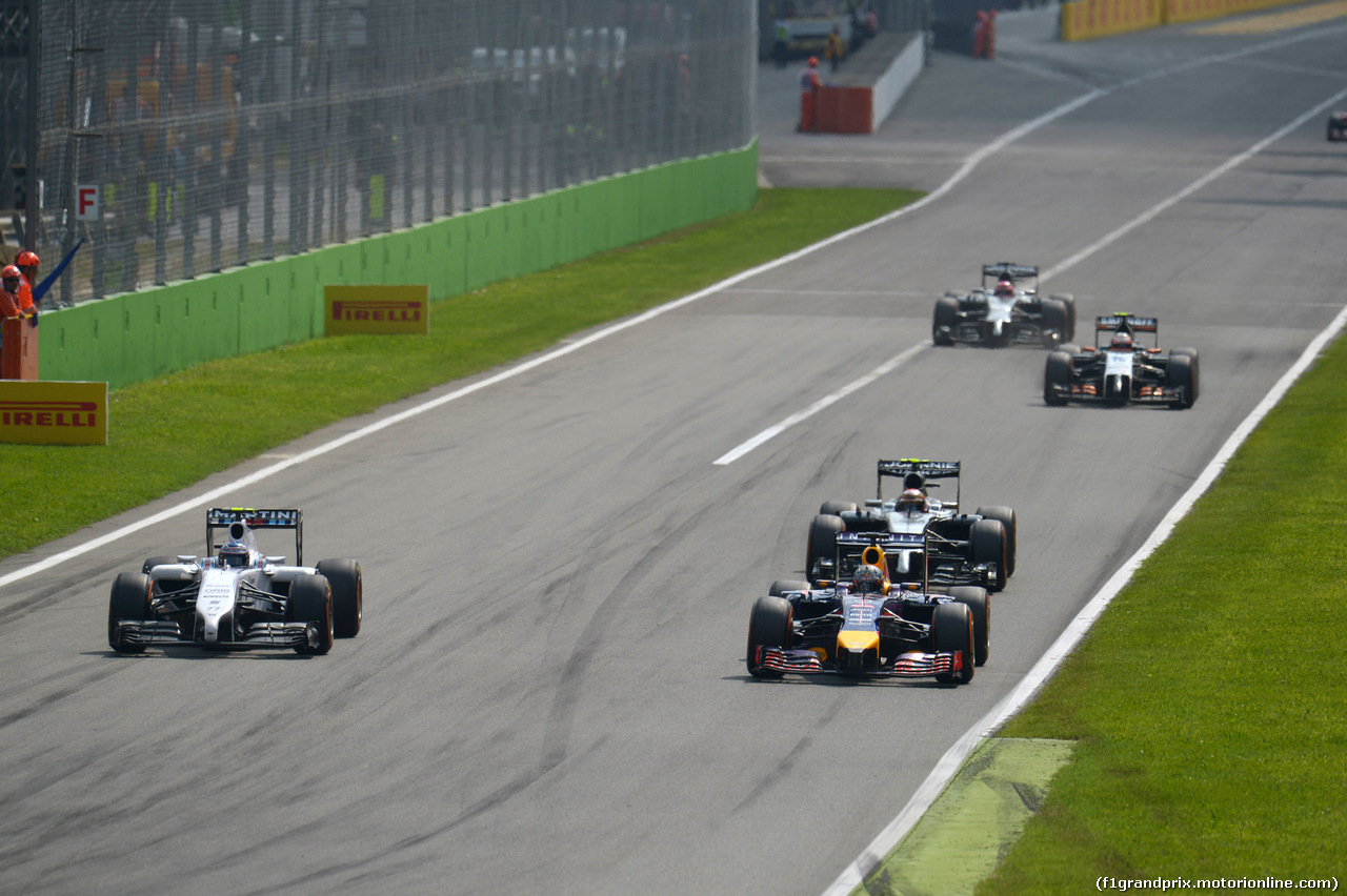 GP ITALIA, 07.09.2014 - Gara, Valtteri Bottas (FIN) Williams F1 Team FW36 e Sebastian Vettel (GER) Red Bull Racing RB10