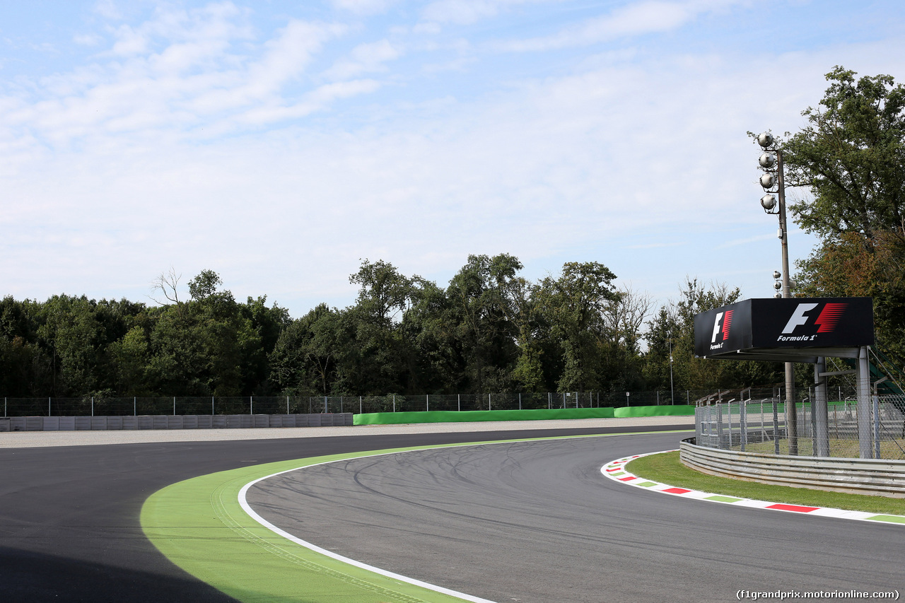 GP ITALIA, 04.09.2014- New run off at the parabolica exit